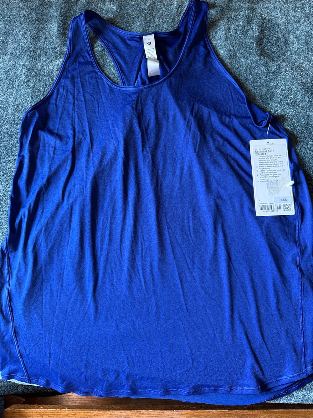 Lululemon Essential Tank - blue - NWT